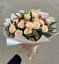 Букет Кремовые розы Латте в Новую