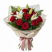 Букет цветов из:  Лилии и Розы в Новую
