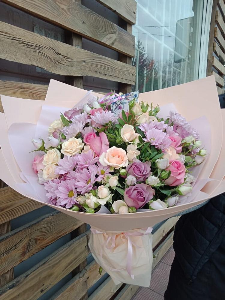 Букет цветов из: Розы и Хризантемы в Новую