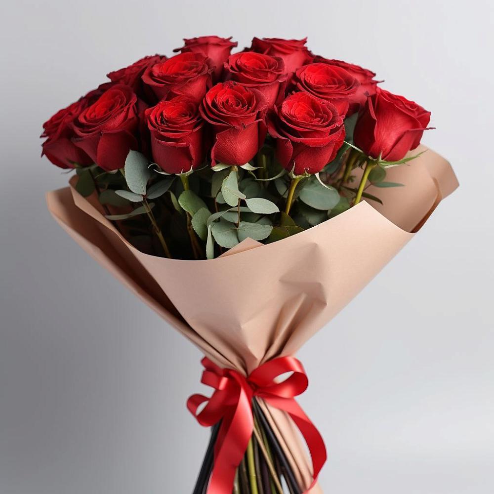 Букет 15 Красных роз Эдлесс Лав в Новую