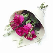 Букет цветов из:  Розы в Новую