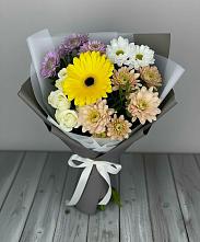 Букет цветов из:  Розы, Герберы и Хризантемы в Новую