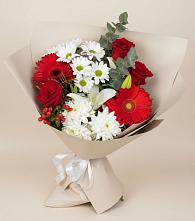 Букет цветов из:  Розы, Хризантемы, Герберы и Лилии в Новую