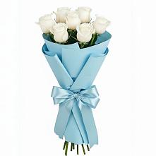 Букет 7 белых роз Проуд в Новую