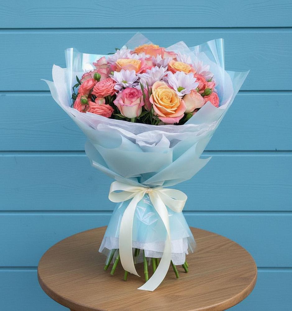 Букет цветов из: Хризантемы и Розы в Новую