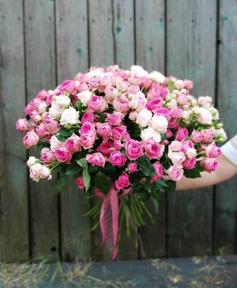 Букет Розовые кустовые розы Натали и Лав Лидия в Новую