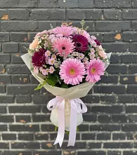 Букет цветов из:  Герберы и Хризантемы в Новую