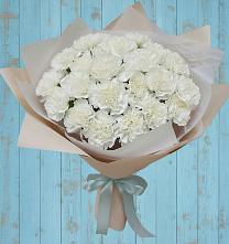 Букет цветов из:  Гвоздики в Новую