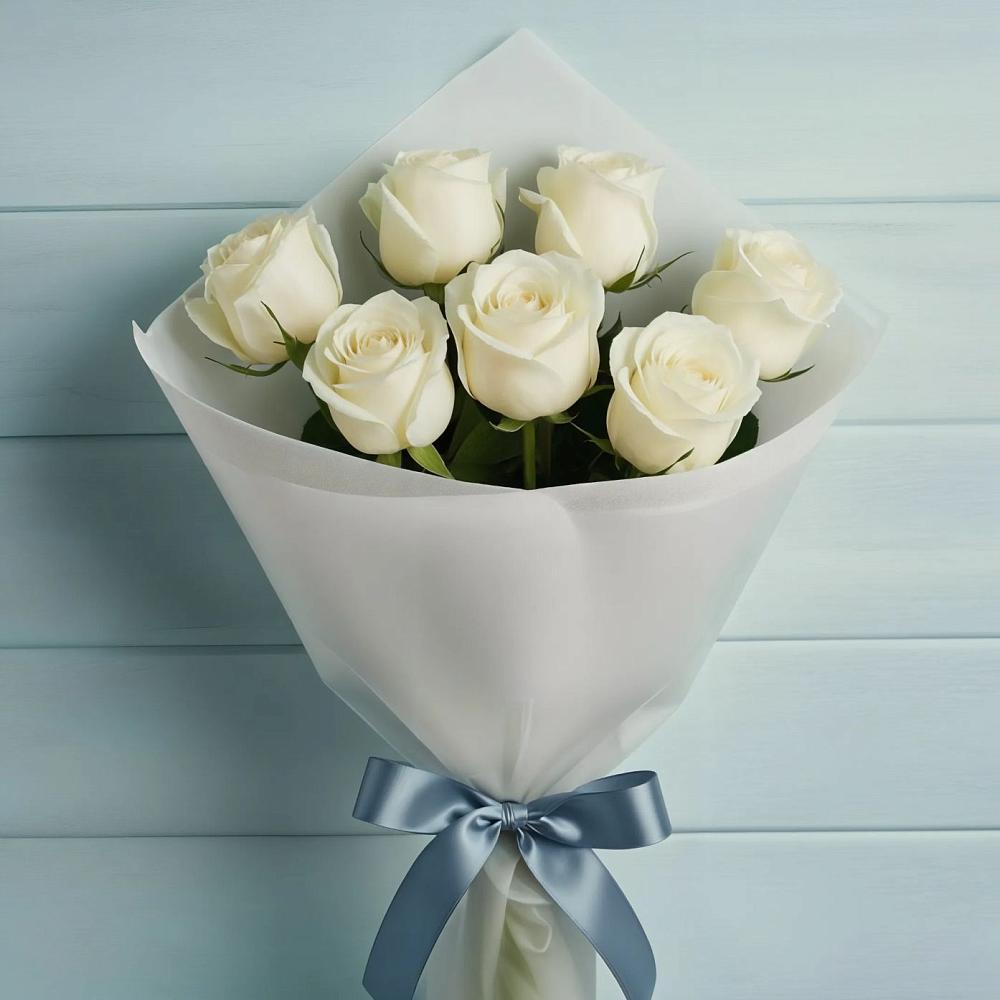 Букет 7 Белых роз Эдлесс Лав в Новую